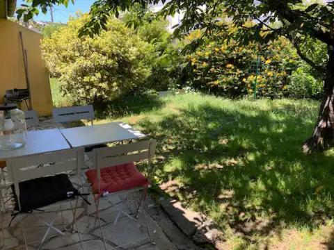 Maisonnette 2 A 4 Pers- Jardin Privatif Cloture- Calme- Stationnement Gratuit- Pau Ouest Billere Esterno foto