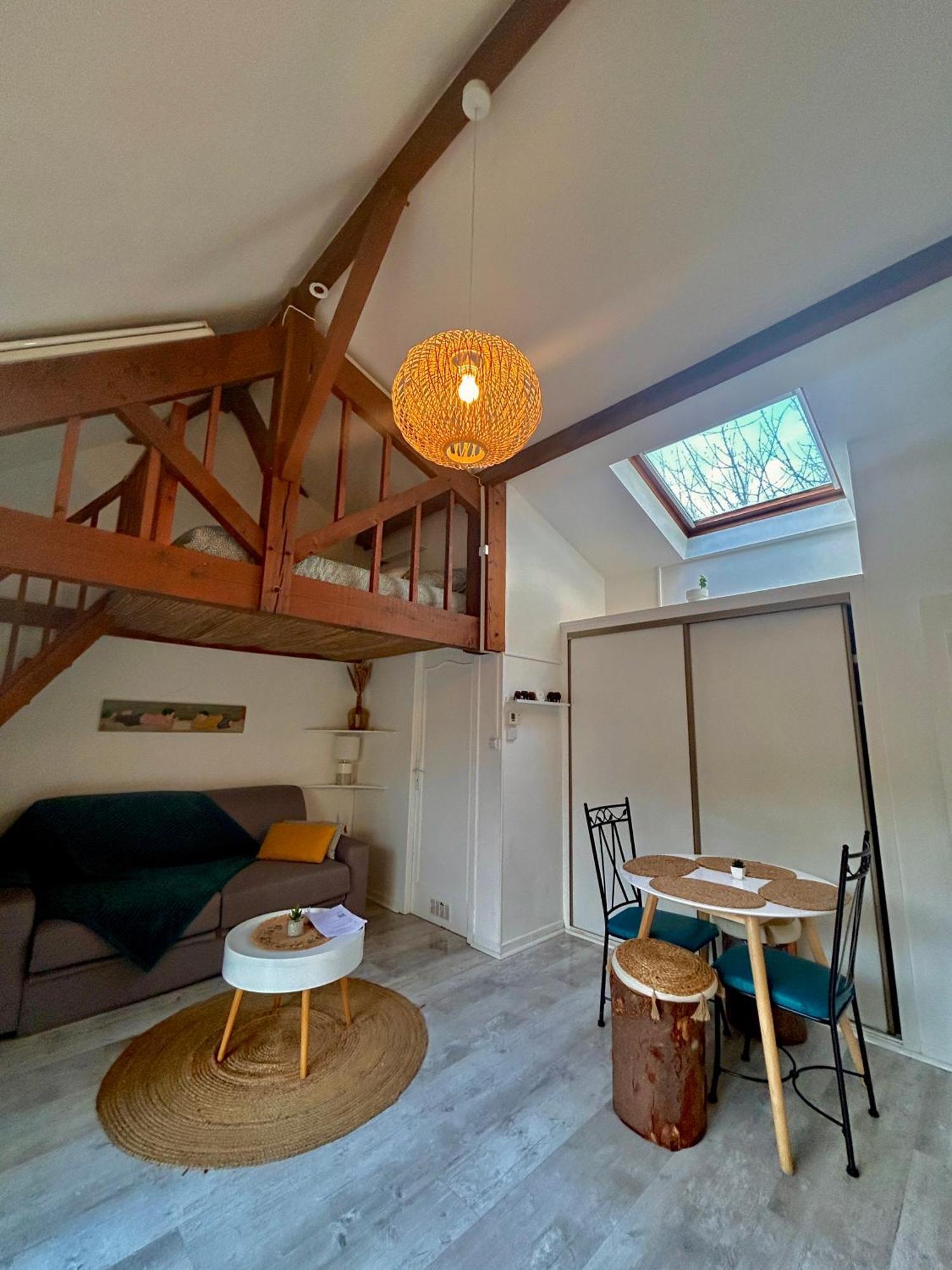 Maisonnette 2 A 4 Pers- Jardin Privatif Cloture- Calme- Stationnement Gratuit- Pau Ouest Billere Esterno foto